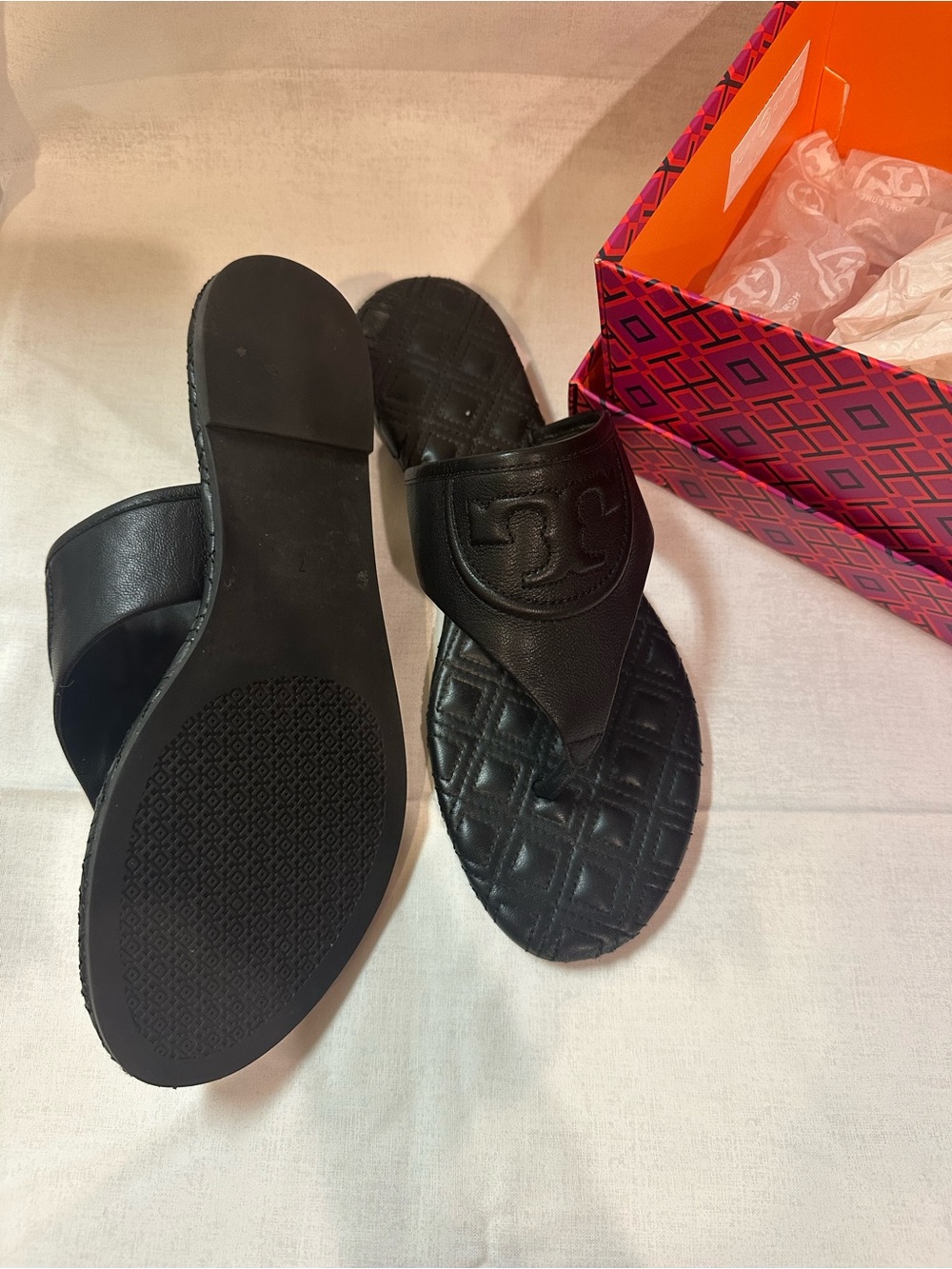 Tory Burch Fleming Flat Quilted Thong Sandal Black Size 7